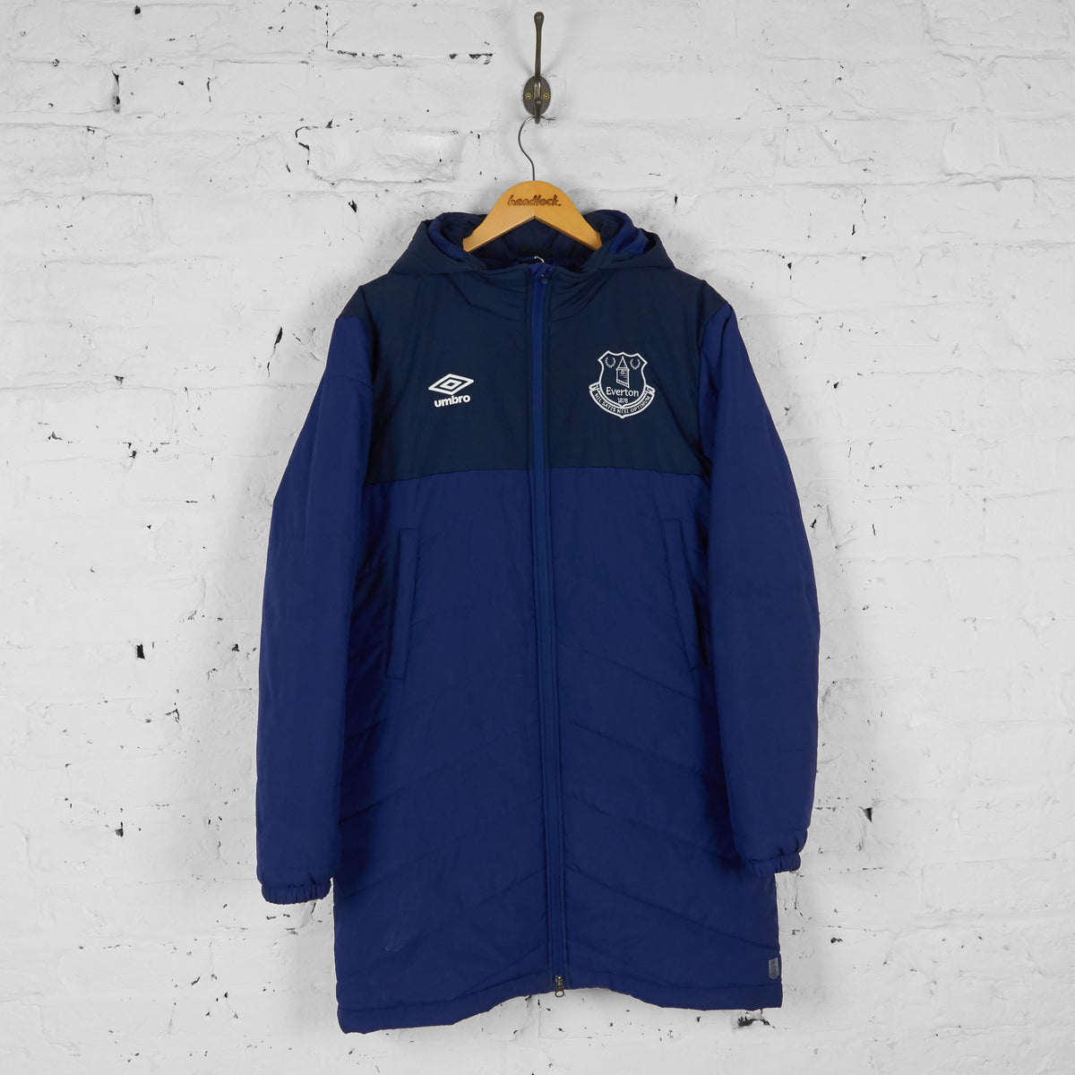 Everton Quilted Football Coaches Jacket - Blue - M – Headlock