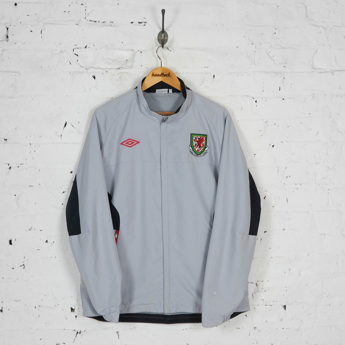 Wales Football Umbro Tracksuit Top Jacket - Grey - L – Headlock