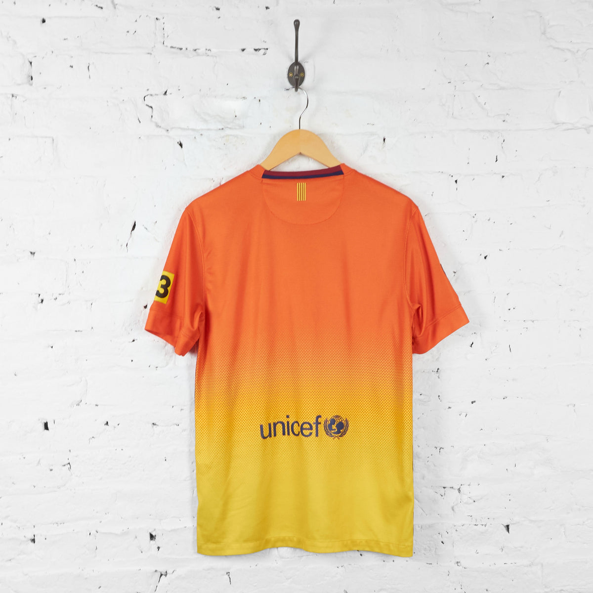 fc-barcelona-nike-2012-away-