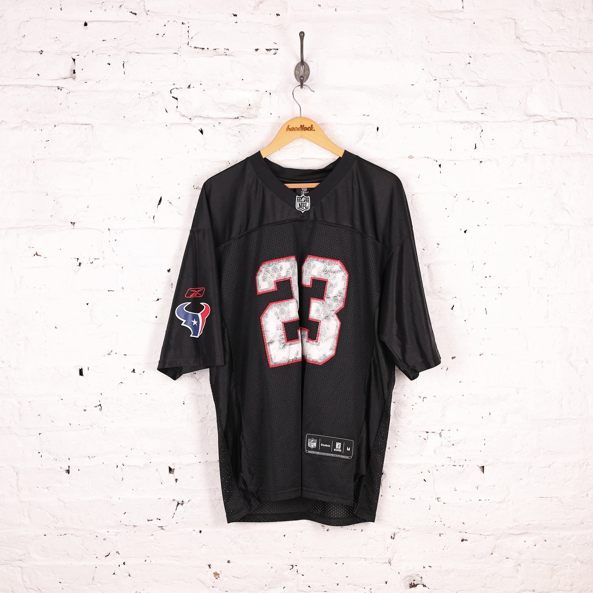 Reebok – Headlock