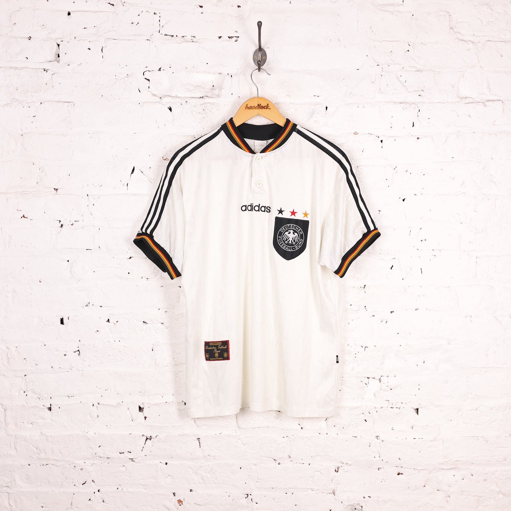 Buy Rare and Retro Vintage Football Shirts | Headlock.