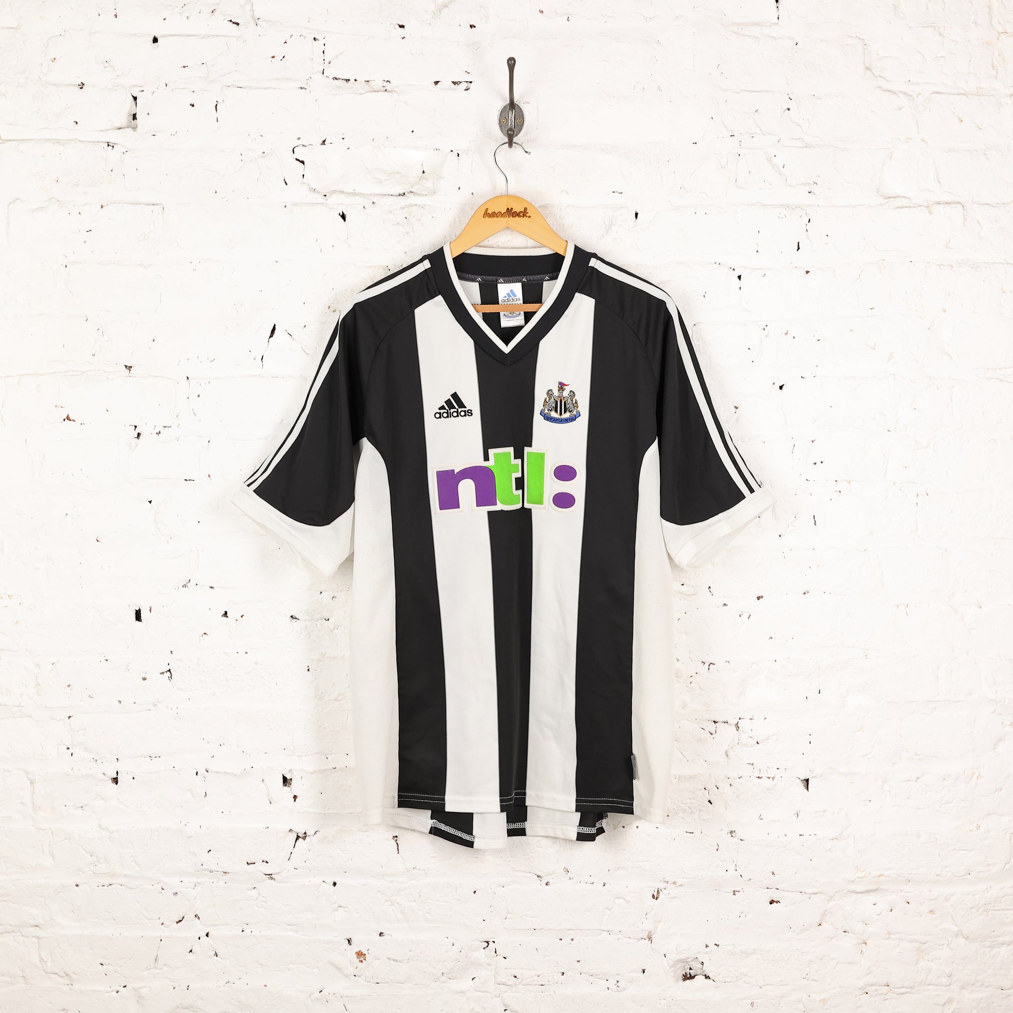 Headlock_Batch70_SR_Main19_204