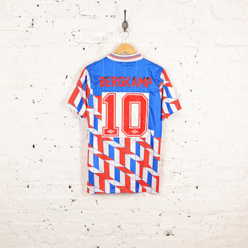 Exploring Vintage Clothing at Headlock Vintage Clothing Sales