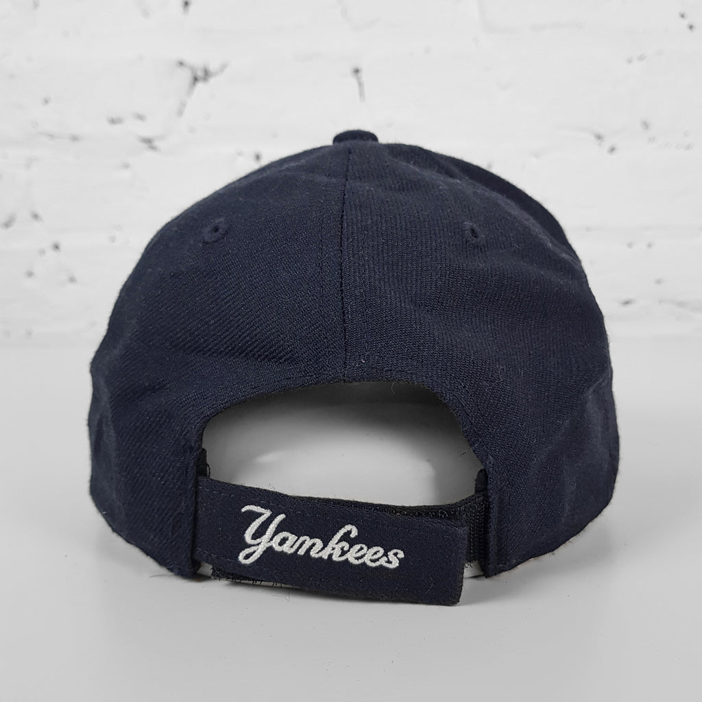 Vintage MLB New York Yankees Cap - Blue - Headlock
