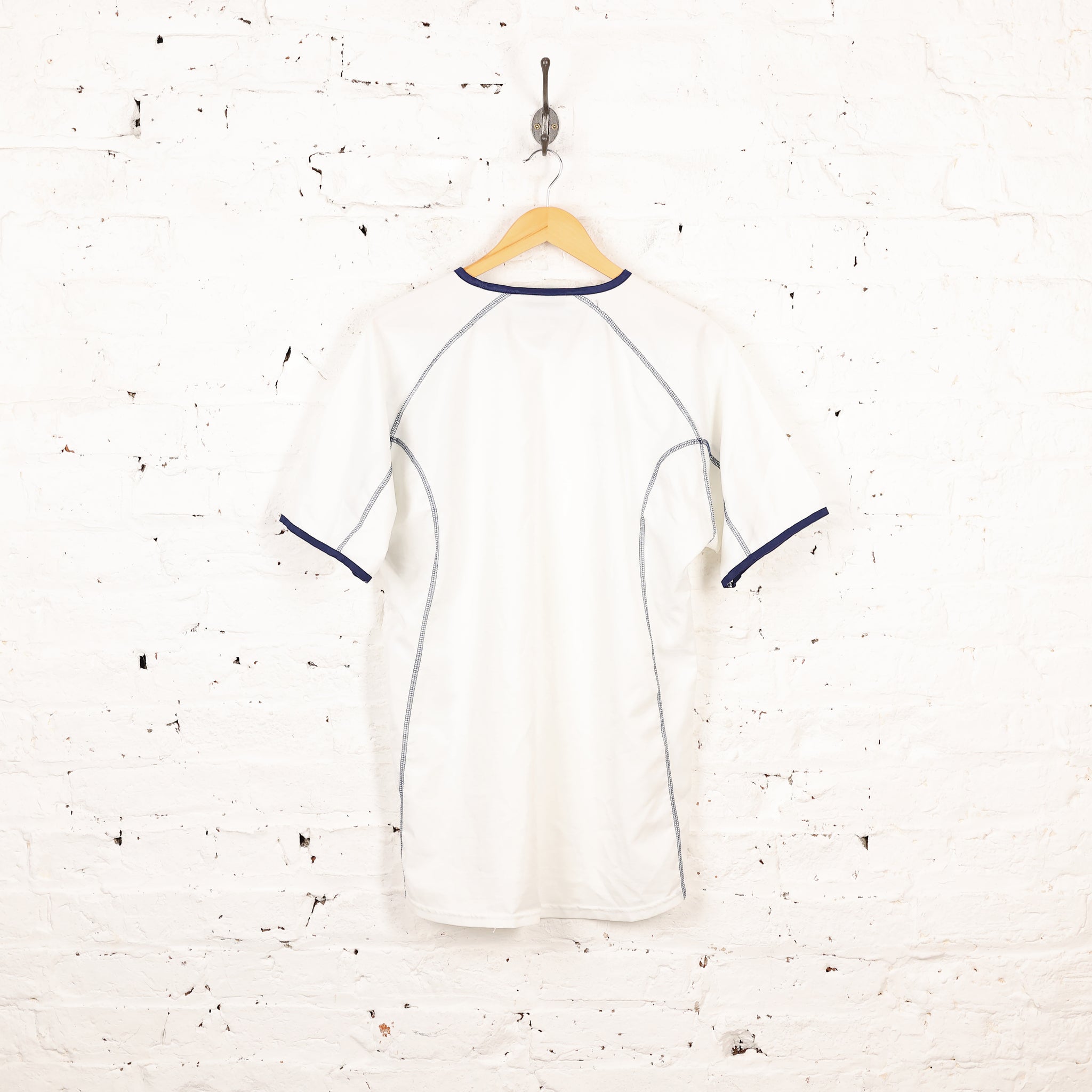 DESOLATED FOOTBALL シャツ　白　MLVLTD MLVLTD MUSIC DESOLATED FOOTBALL シャツ 白 MLVLTD