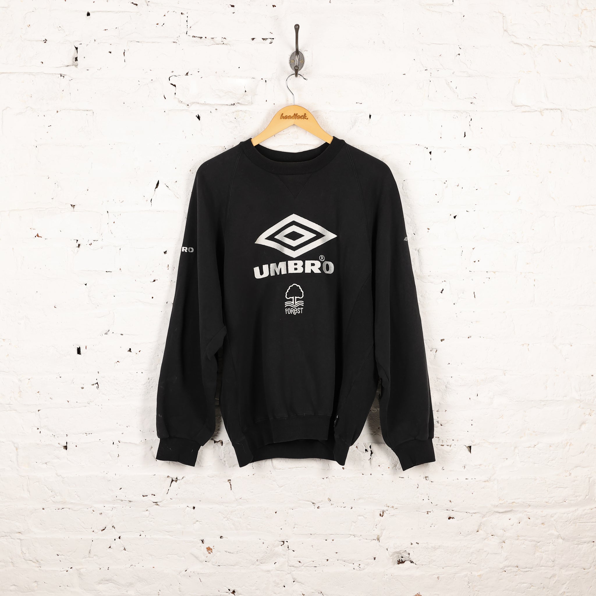 Nottingham Forest 90s Umbro Training Sweatshirt - Black - M – Headlock