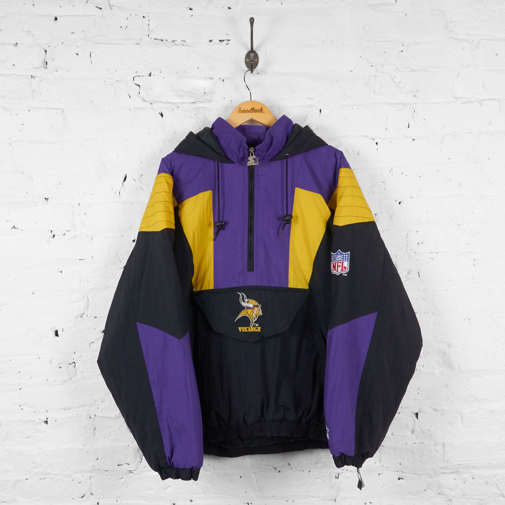 Minnesota Vikings Reebok NFL Windbreaker Jacket good size L purple and yellow